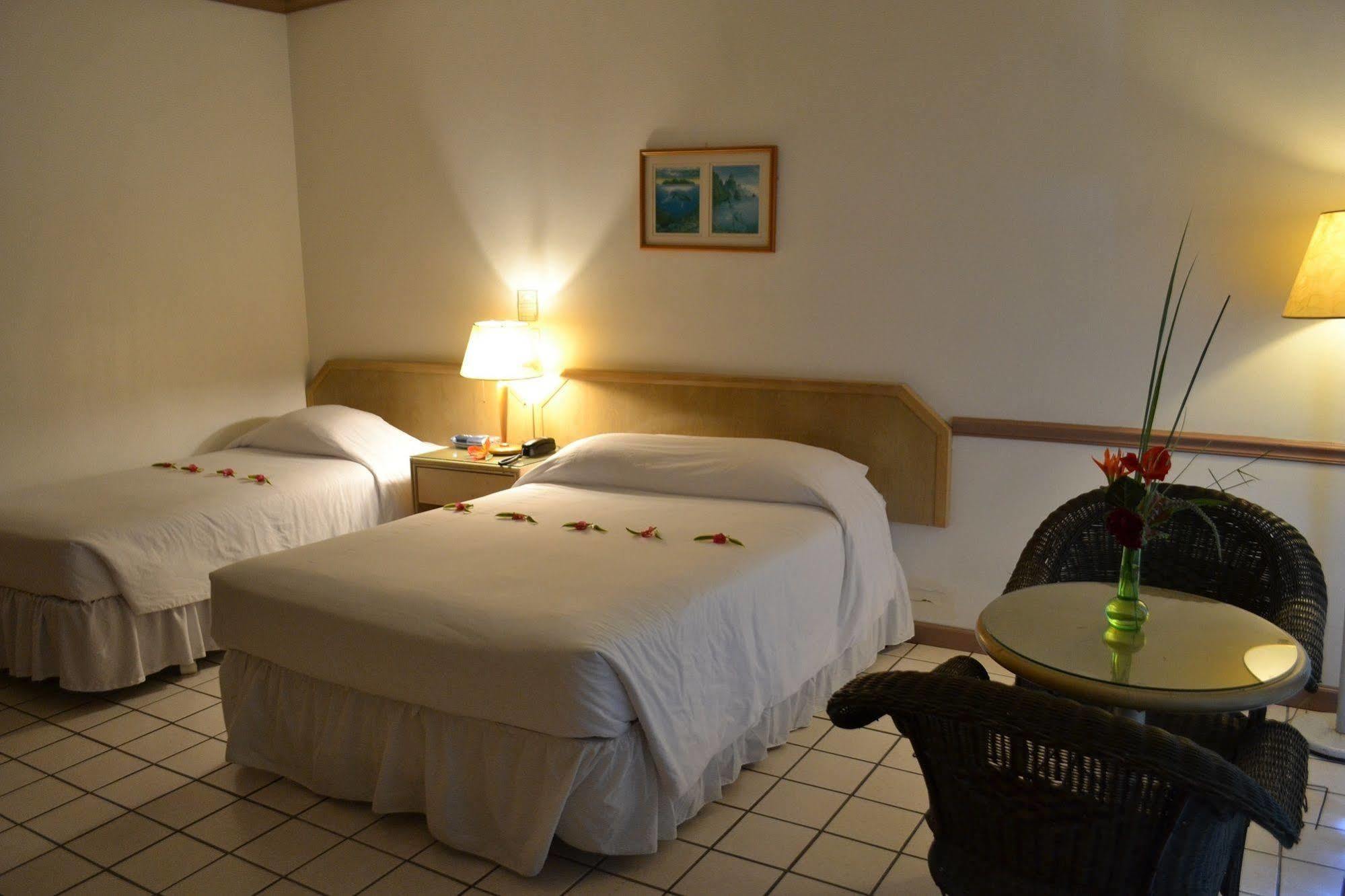 Hotel West Plaza Malakal Koror Exteriér fotografie