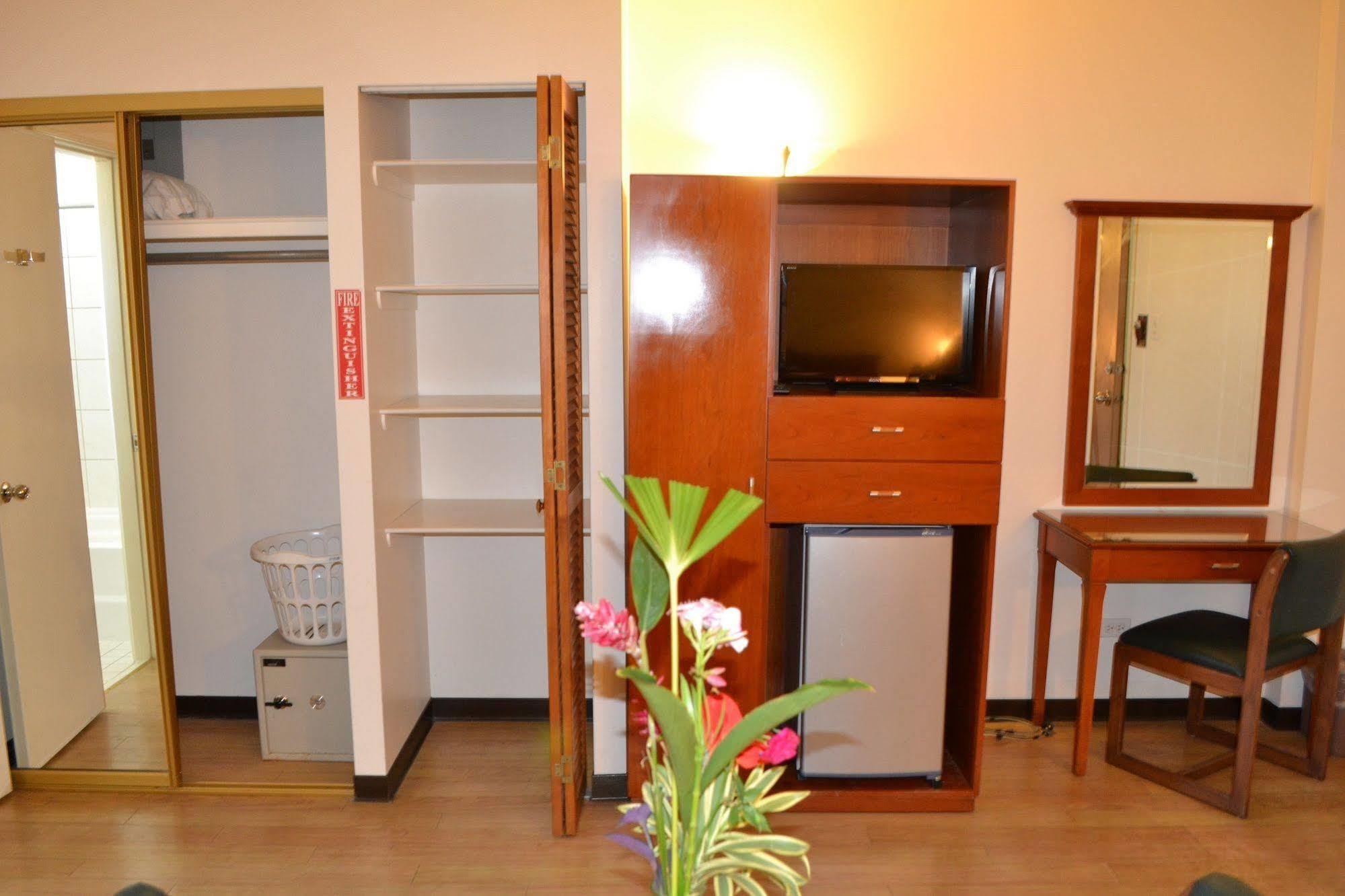 Hotel West Plaza Malakal Koror Exteriér fotografie