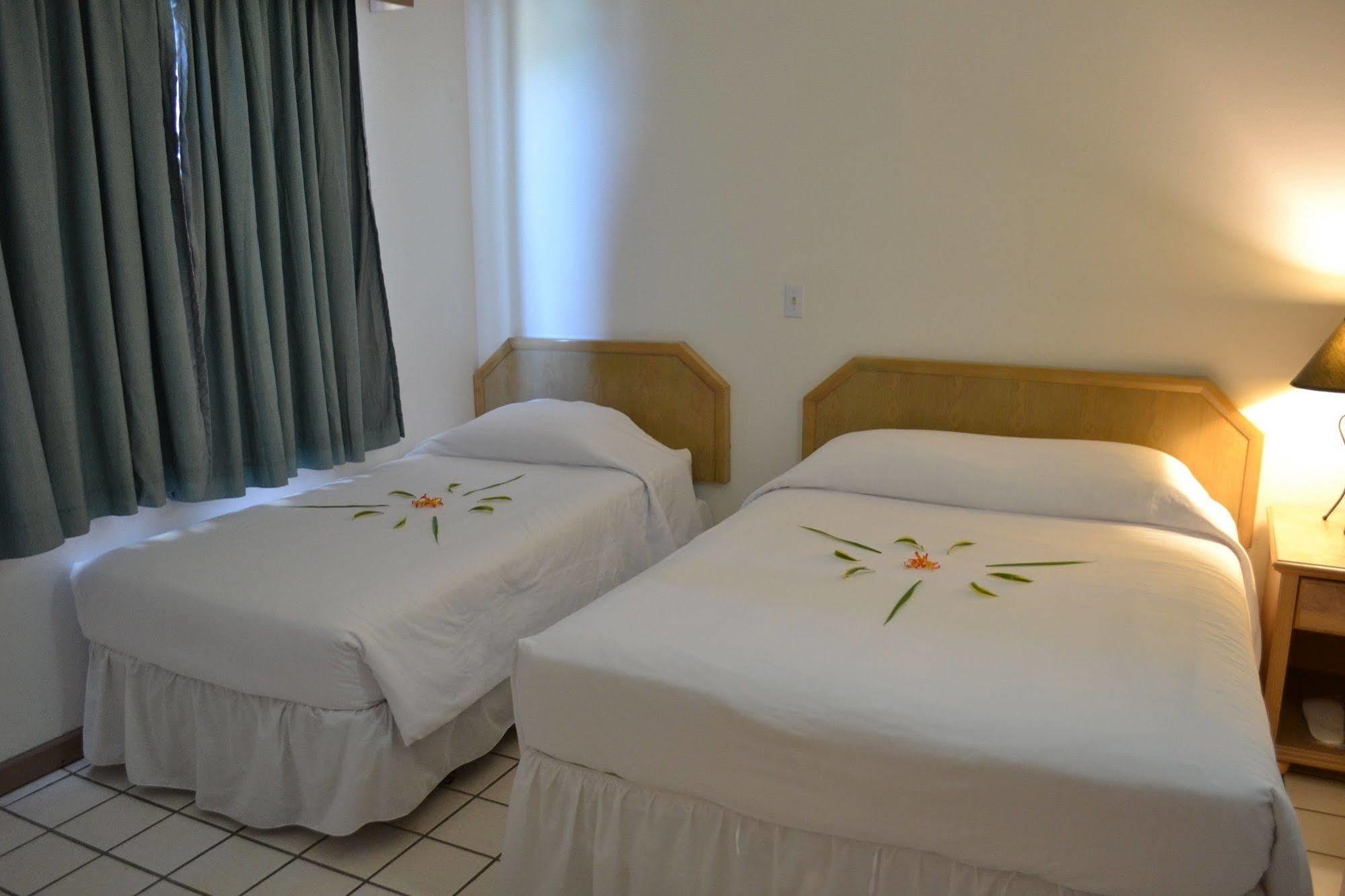 Hotel West Plaza Malakal Koror Exteriér fotografie